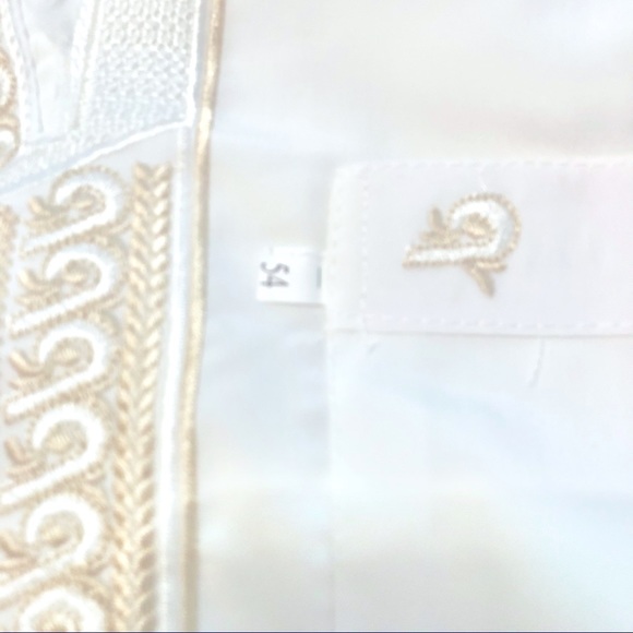 Mens Thob Abaya with Hood and Pocket White/Cream Embroidered Neck - Picture 3 of 8